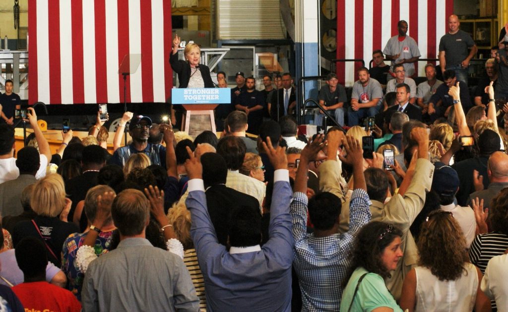 Hillary in Warren 3