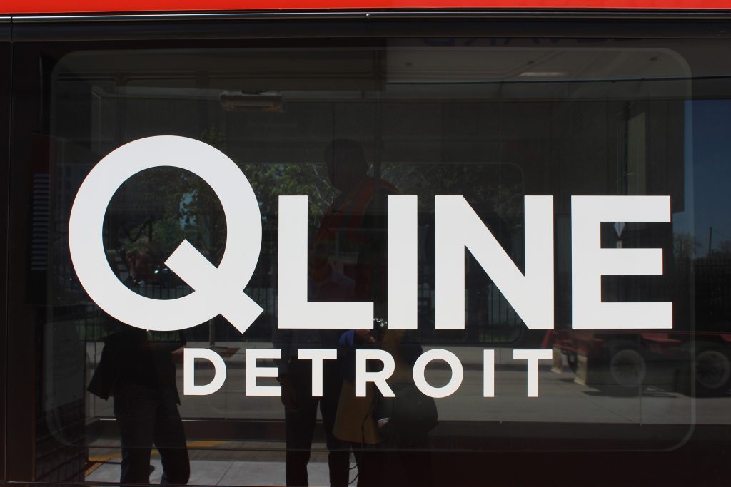 QLINE Logo 1 - BT- 051017