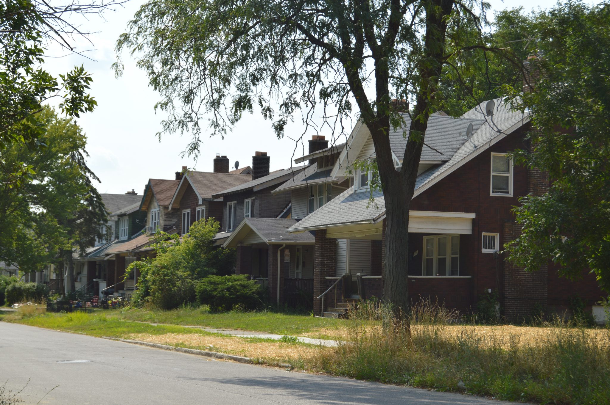 A row of houses in Highland Park