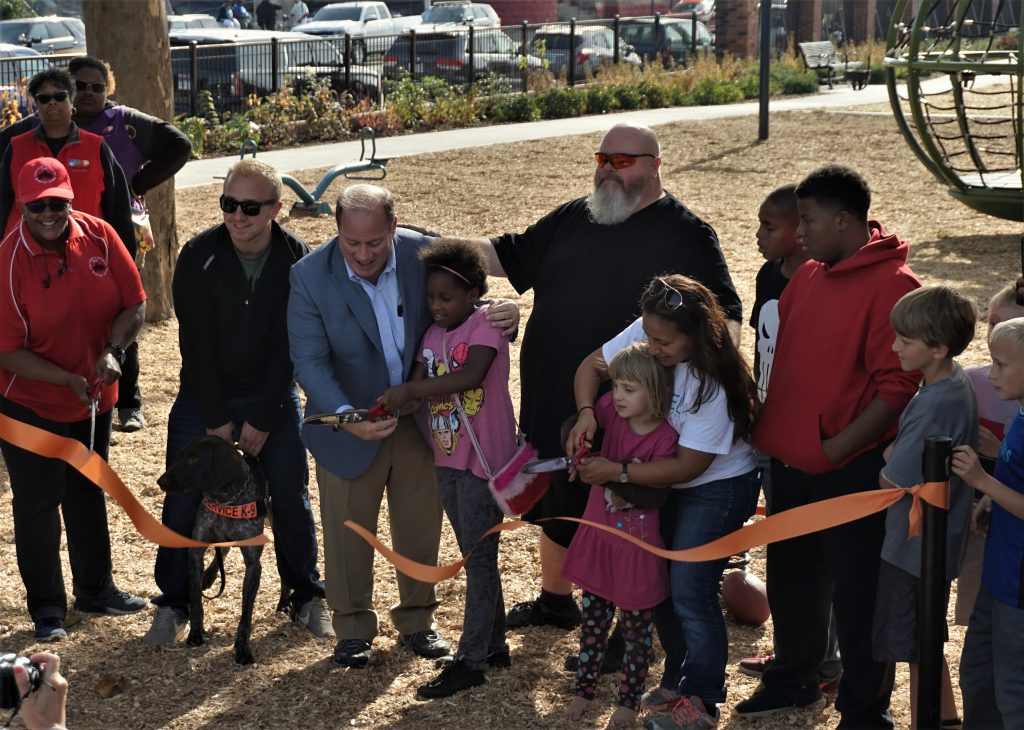 Duggan at dog park 1