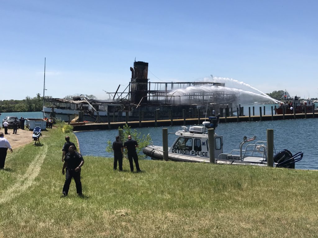 Bob-Lo Boat burns 07/06/2018