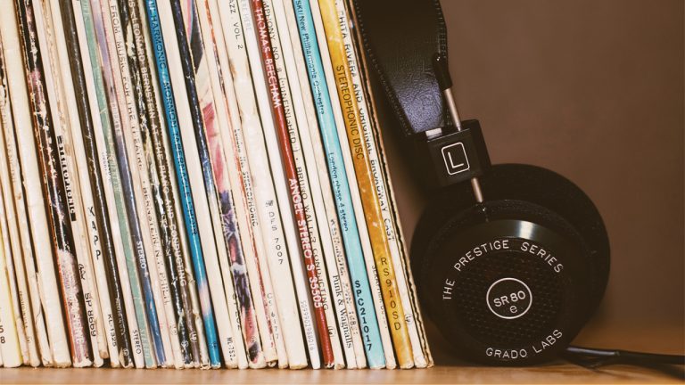 vinyl records headphones