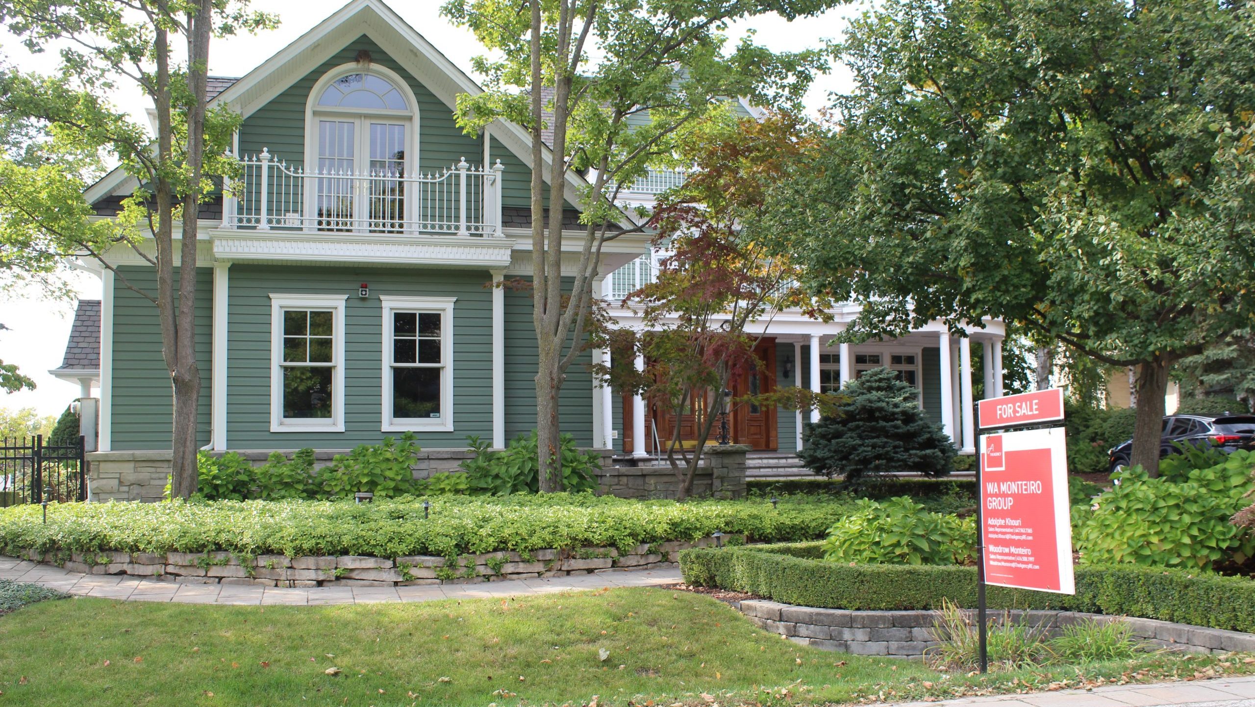 A house for sale on Boblo Island.