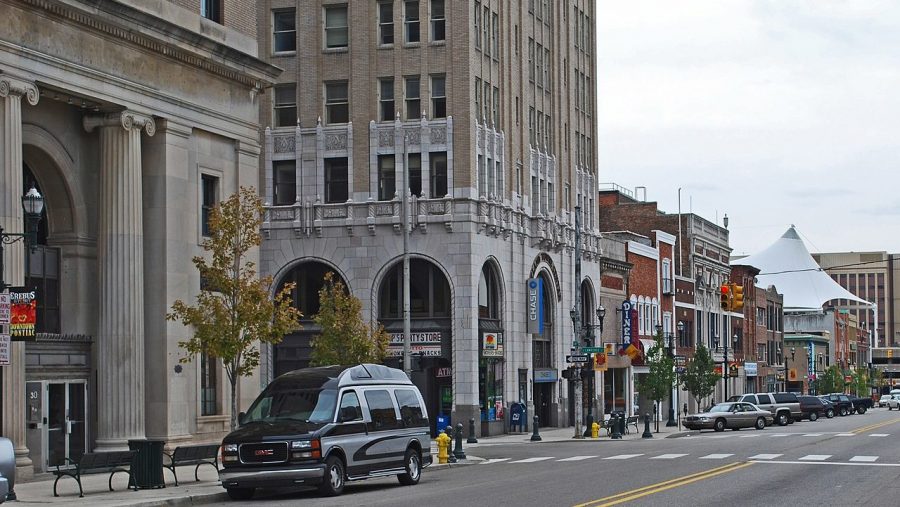 Saginaw Street in Pontiac