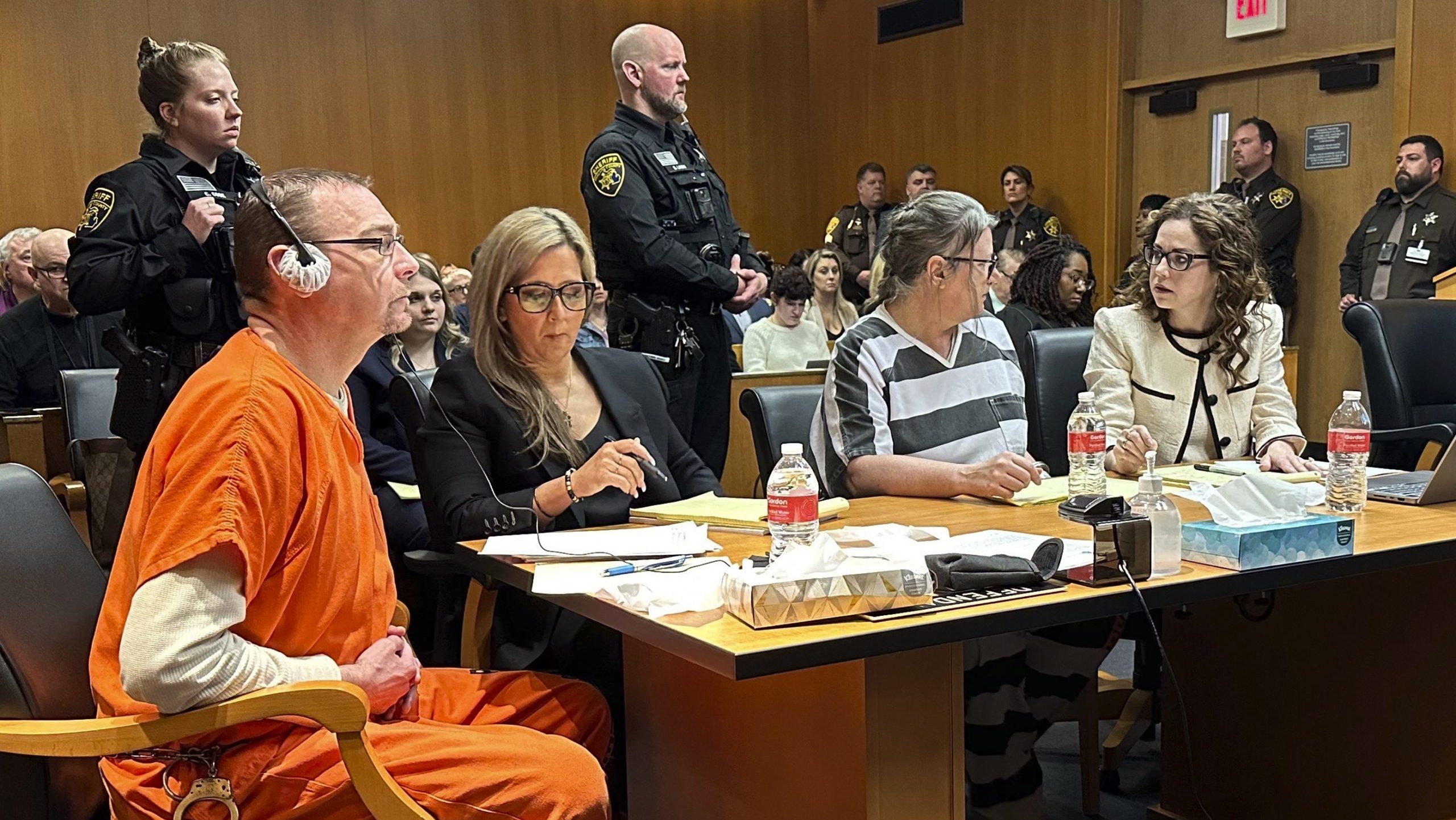 Parents of Oxford school shooter sentenced to 10-15 years in prison ...