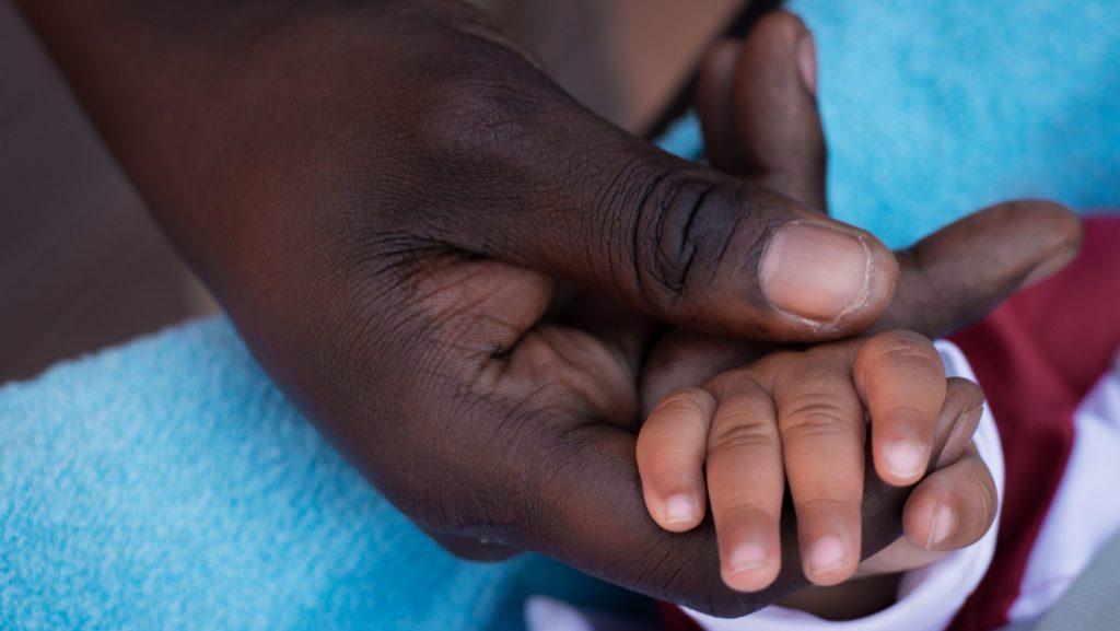 FILE_Blackmotherandchild