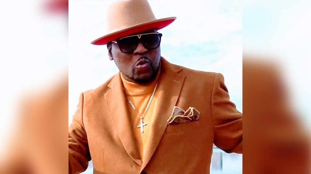Detroit soul singer Al Lindsey.