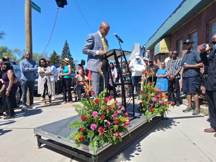 Progressive Underground Host Chris Campbell speaks at the unveiling of Amp Fiddler Avenue in Conant Gardens, Detroit, May 16, 2025.