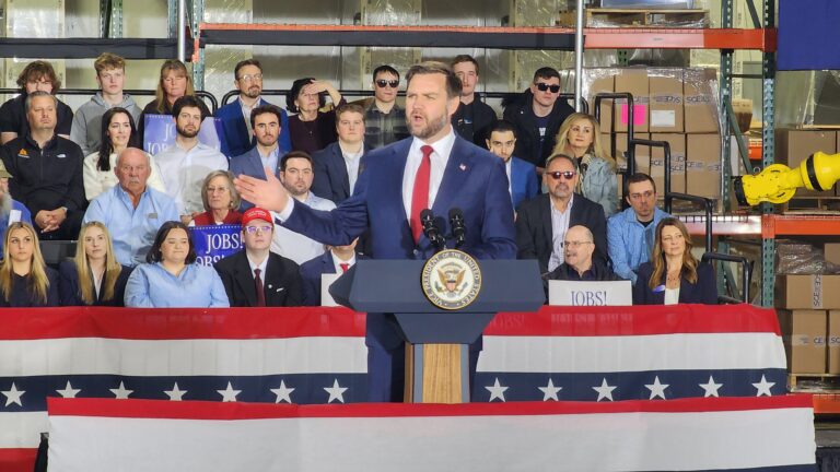 JD Vance Auburn Hills