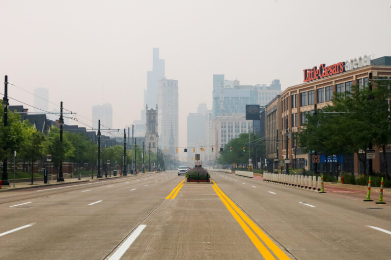 wildfire smoke in the sky above Woodward ave.