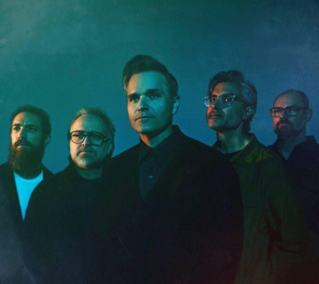 Death-Cab-for-Cutie_-Press-Photo-1_Credit_-Shervin-Lainez-2048x1824
